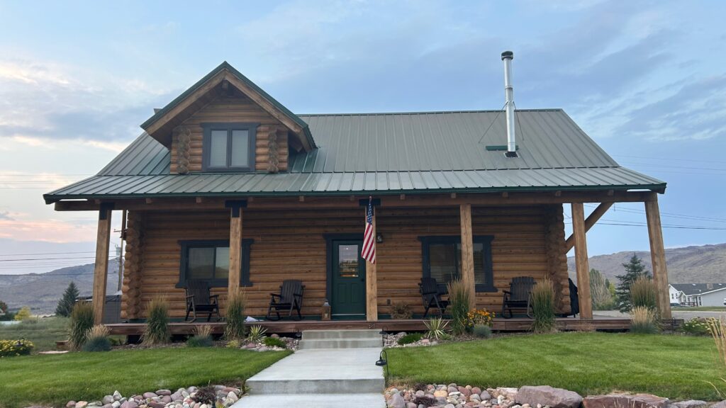 Spacious family-friendly cabin in Dutch John, Utah, offering comfort and access to outdoor adventures.
